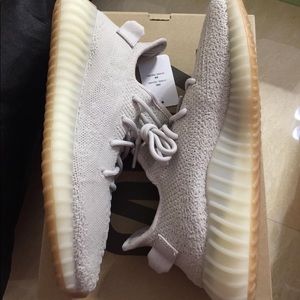 ❗️SOLD❗️Yeezy 350 V2 Sesame